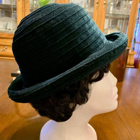 Hat - Picture 4 of 4